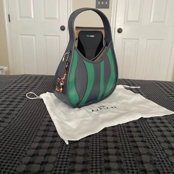 Coach Green and Blue Shoulder Bag - Picture 2 of 3